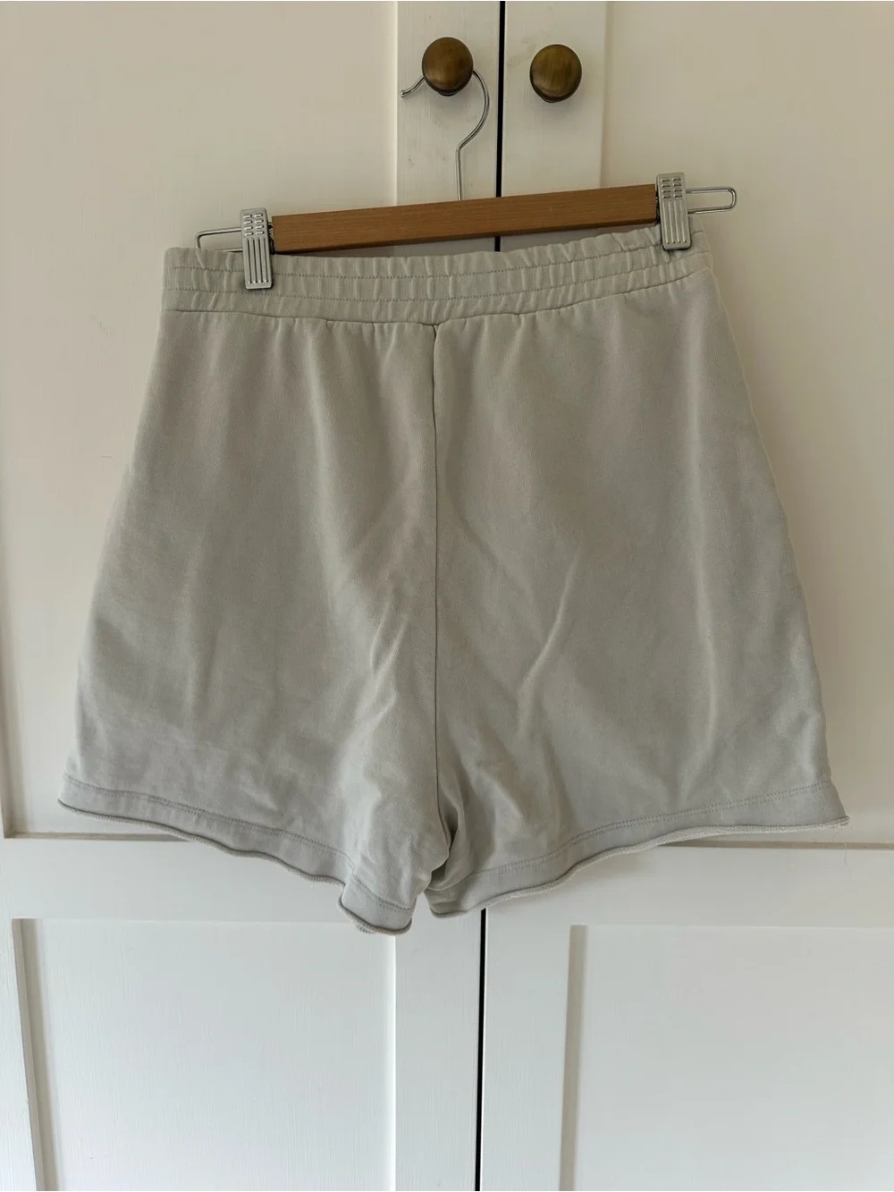 FAVORITE DAUGHTER Lounge Shorts Small Soft Grey - Picture 4 of 6